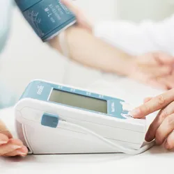 Medida de la presión arterial y ritmo cardíaco