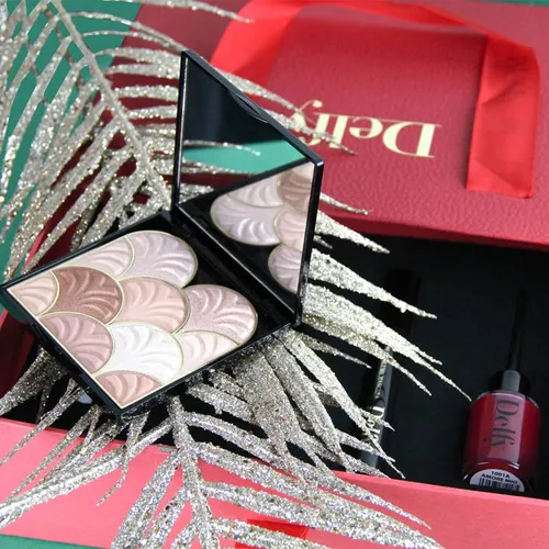 Gift Box 201: Fantasy Palette / Double Volume Mascara / Amore Mio