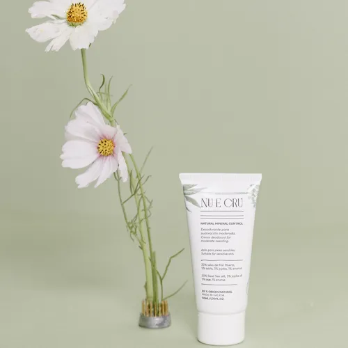 NC Natural Mineral Control Desodorante Nu e Cru