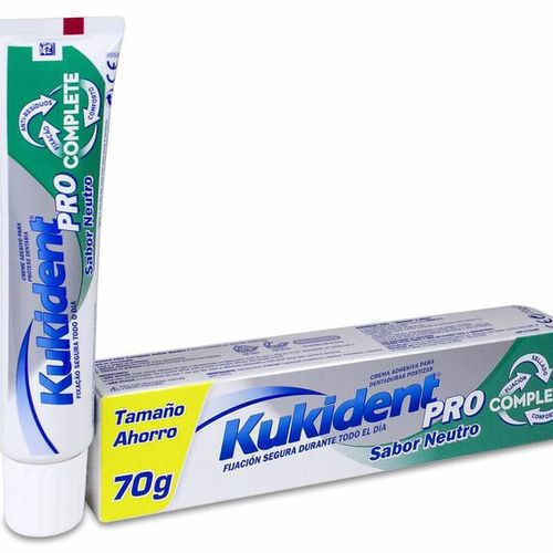 Adhesivo para prótesis dentales Kukident Complete Neutro formato ahorro 70 g